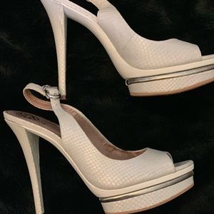 Vince Camuto - Snakeskin silver/white party heels
